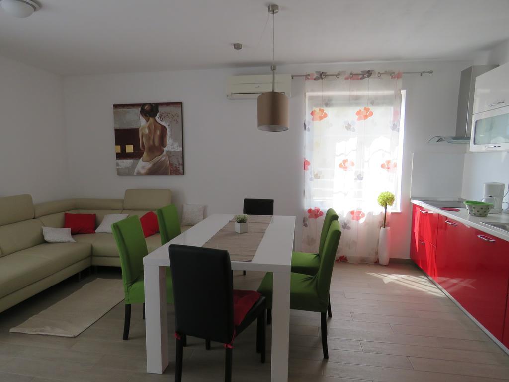ורסאר Apartments Villa Urbajs חדר תמונה