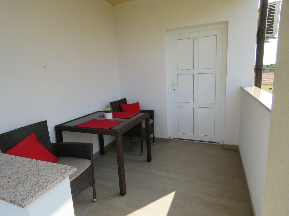 ורסאר Apartments Villa Urbajs מראה חיצוני תמונה