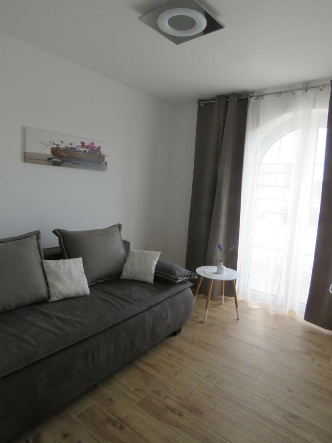 ורסאר Apartments Villa Urbajs מראה חיצוני תמונה