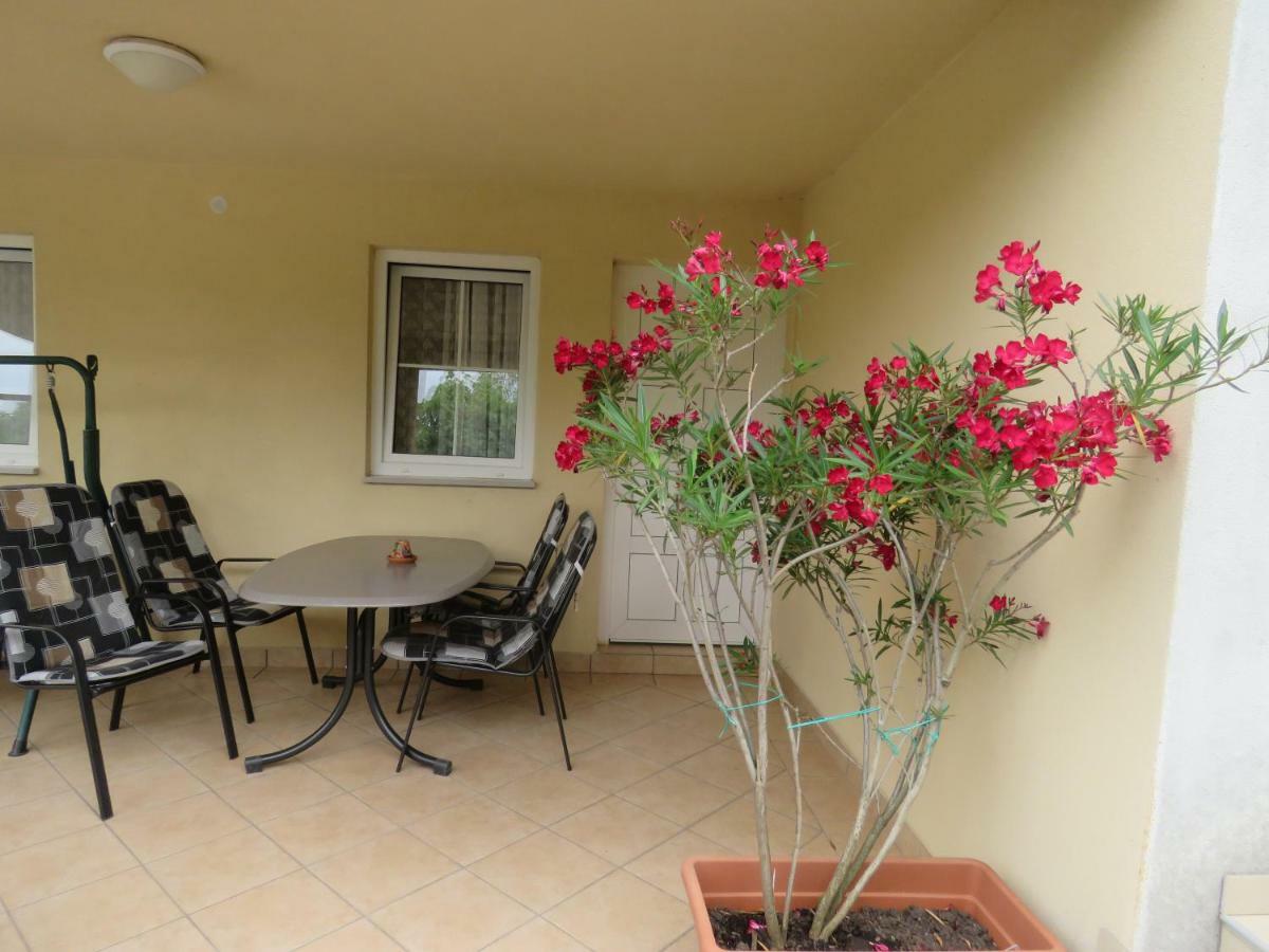 ורסאר Apartments Villa Urbajs מראה חיצוני תמונה