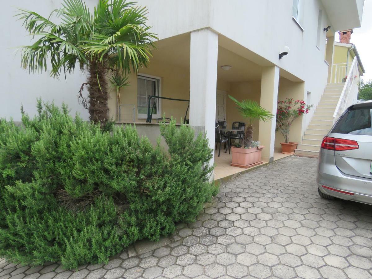 ורסאר Apartments Villa Urbajs מראה חיצוני תמונה