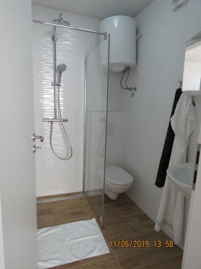 ורסאר Apartments Villa Urbajs מראה חיצוני תמונה